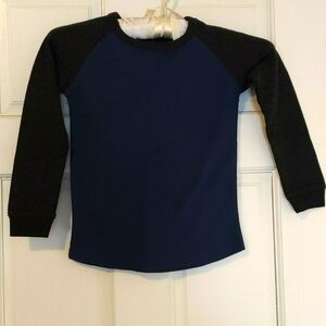Boys long sleeve crew two tone shirt size 4